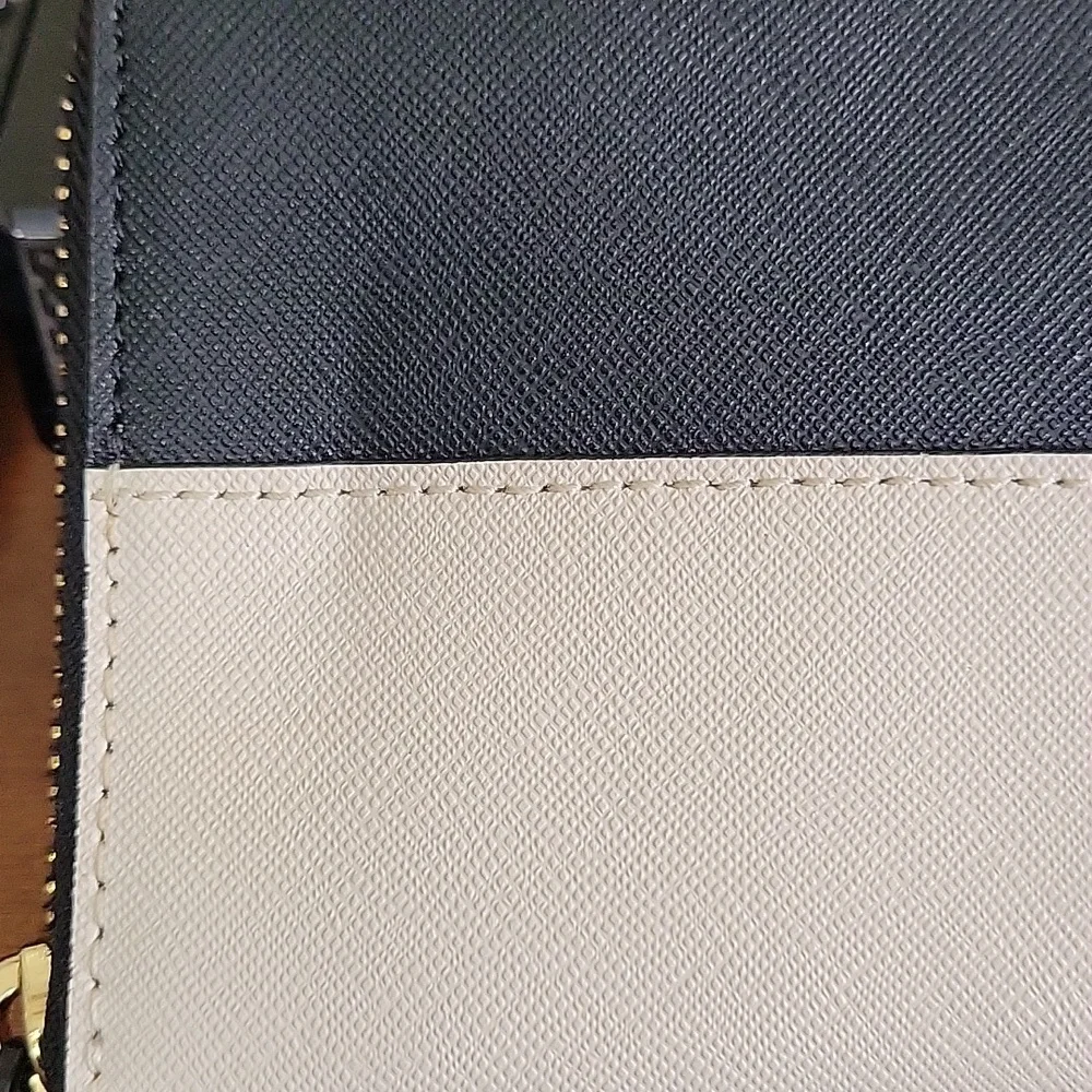 Kate Spade New York Wallet